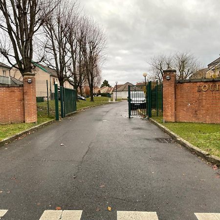 Studio Cosy A 10 Minutes De Disneyland Paris Bailly-Romainvilliers Eksteriør billede