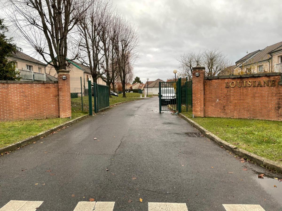 Studio Cosy A 10 Minutes De Disneyland Paris Bailly-Romainvilliers Eksteriør billede